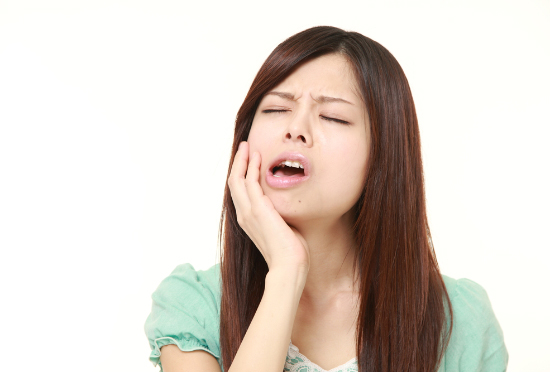 Răng số 6 (răng cấm) bị đau phải làm sao?