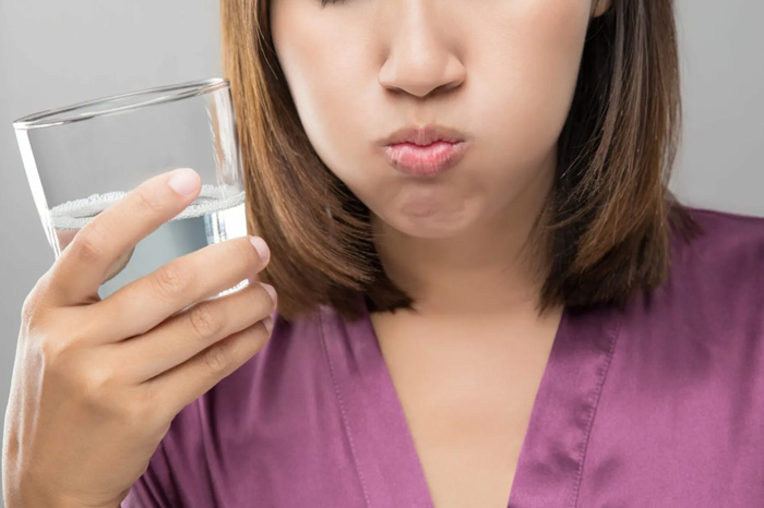 Giảm đau răng tại nhà - Súc miệng nước muối