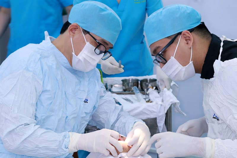 cấy ghép implant mất răng số 6 