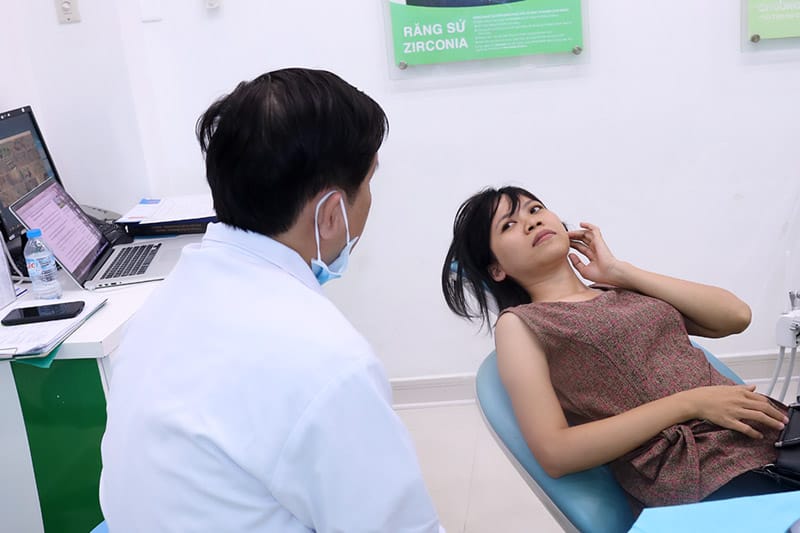 nguyên nhân đau khớp thái dương hàm