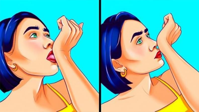 liếm cổ tay kiểm tra hôi miệng